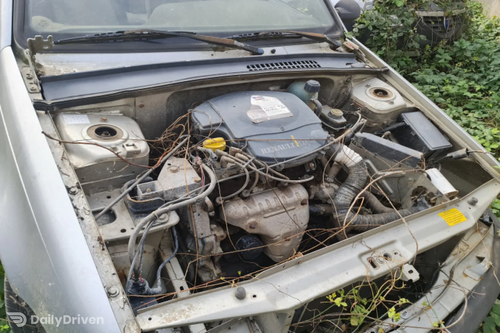Dezmembram Dacia Solenza  [2003 - 2005] Sedan 1.4 MT (75 hp)
