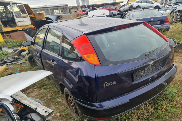 Dezmembram Ford Focus  [1998 - 2004] Hatchback 5-usi 1.6 MT (101 hp)
