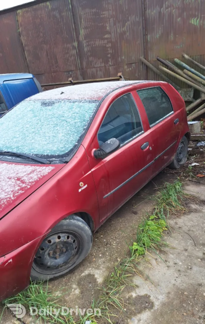 Dezmembram Fiat Punto 2 [1999 - 2003] Hatchback 5-usi 1.9 TDI MT (80 hp)