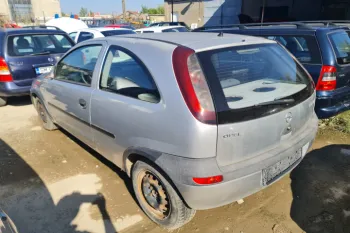Dezmembram Opel Corsa C [2000 - 2003] Hatchback 3-usi 1.2 MT (75 hp)