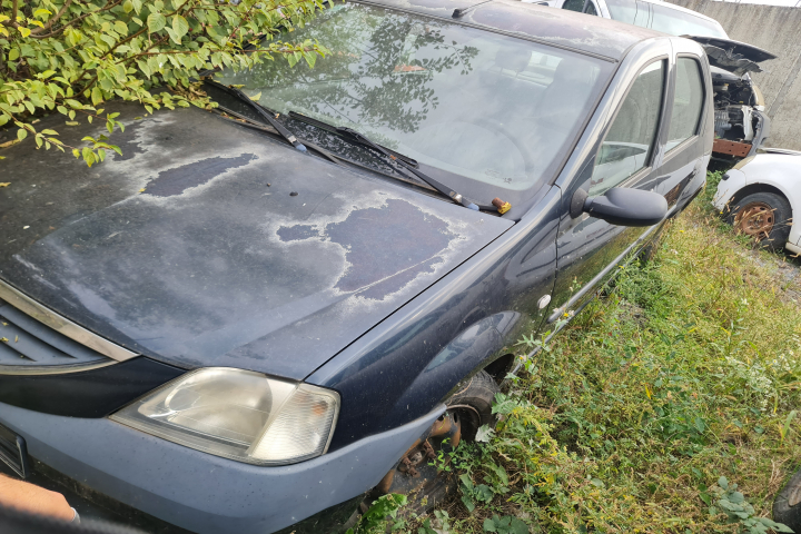 Dezmembram Dacia Logan  [2004 - 2008] Sedan 1.4 MT (75 hp)