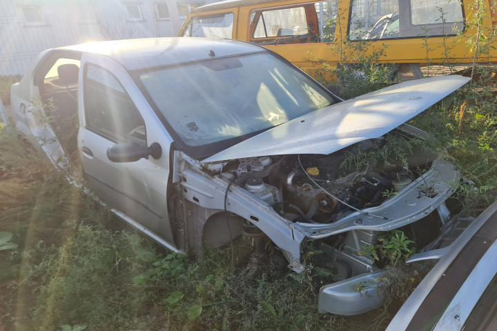 Dezmembram Dacia Logan  [2004 - 2008] Sedan 1.5 D MT (70 hp)