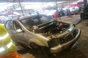 Dezmembram Dacia Logan  [2004 - 2008] Sedan 1.5 D MT (70 hp)