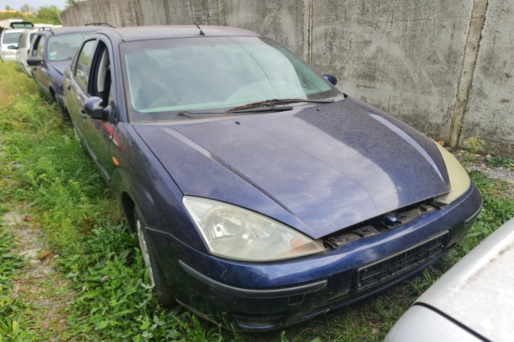 Dezmembram Ford Focus  [1998 - 2004] Sedan 4-usi 1.6 MT (101 hp)
