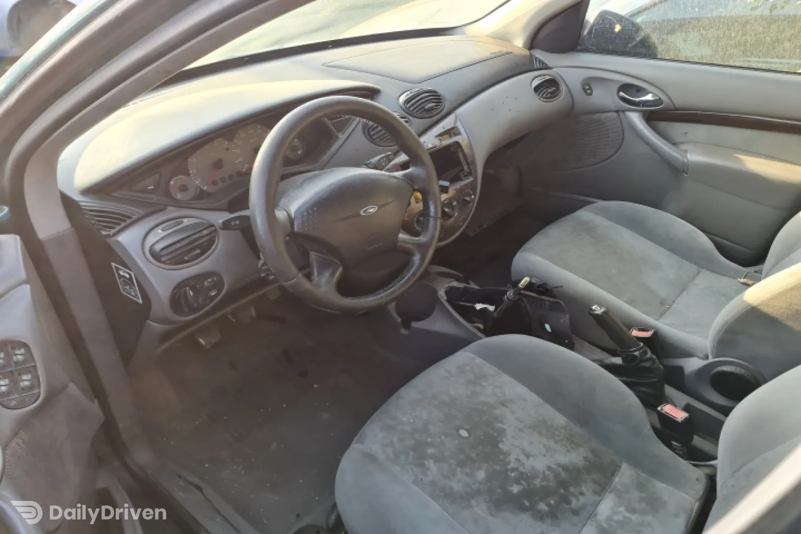 Dezmembram Ford Focus  [1998 - 2004] wagon 5-usi 1.6 MT (101 hp)