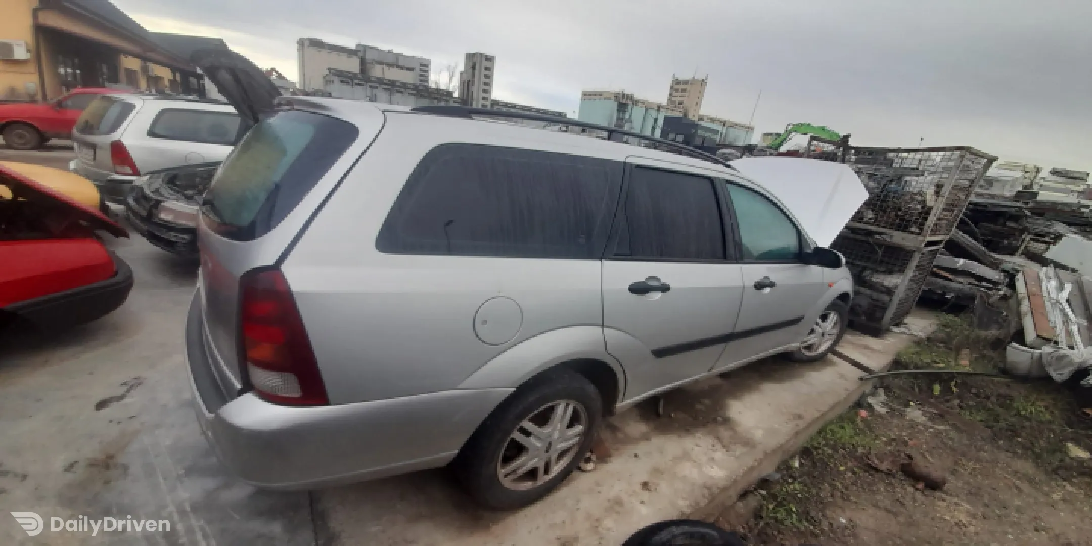 Dezmembram Ford Focus  [1998 - 2004] wagon 5-usi 1.8 Tddi MT (90 hp)