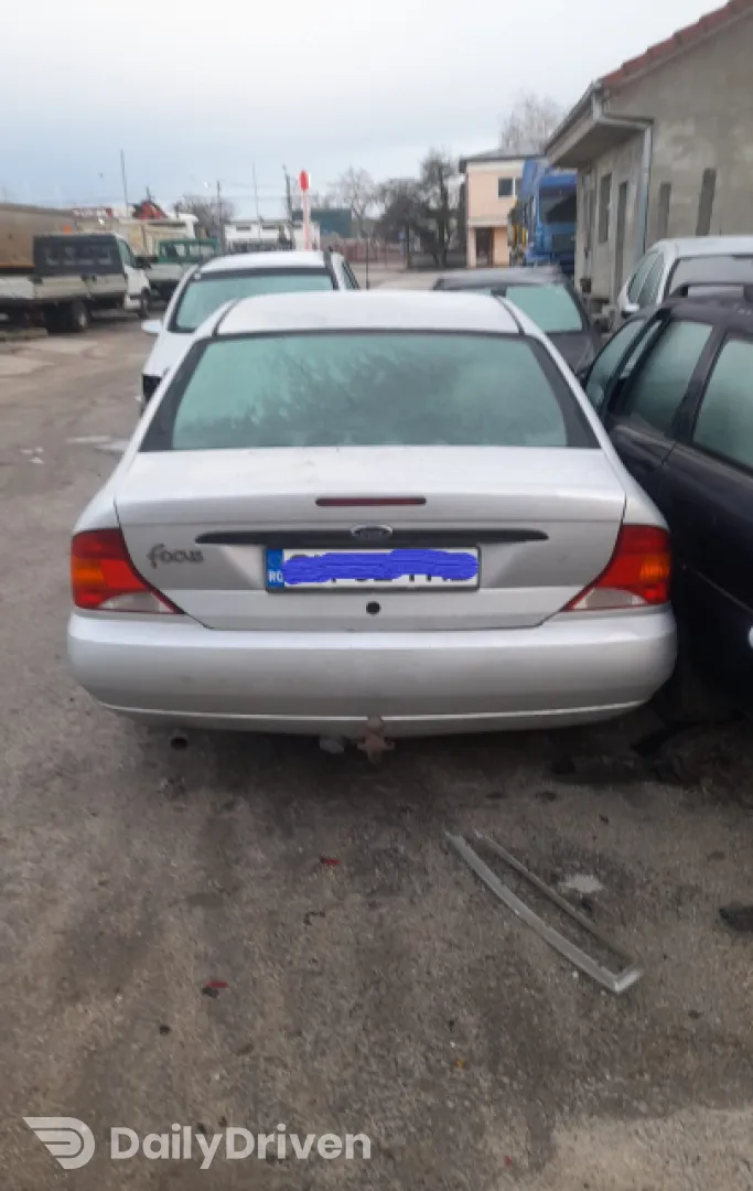 Dezmembram Ford Focus  [facelift] [2001 - 2007] Sedan 1.6 MT (101 hp)
