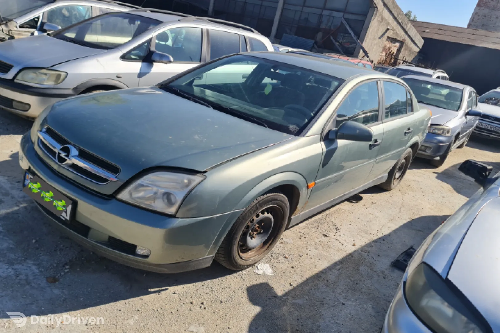 Dezmembram Opel Vectra C [2002 - 2005] Sedan 4-usi 1.6 MT (105 hp)