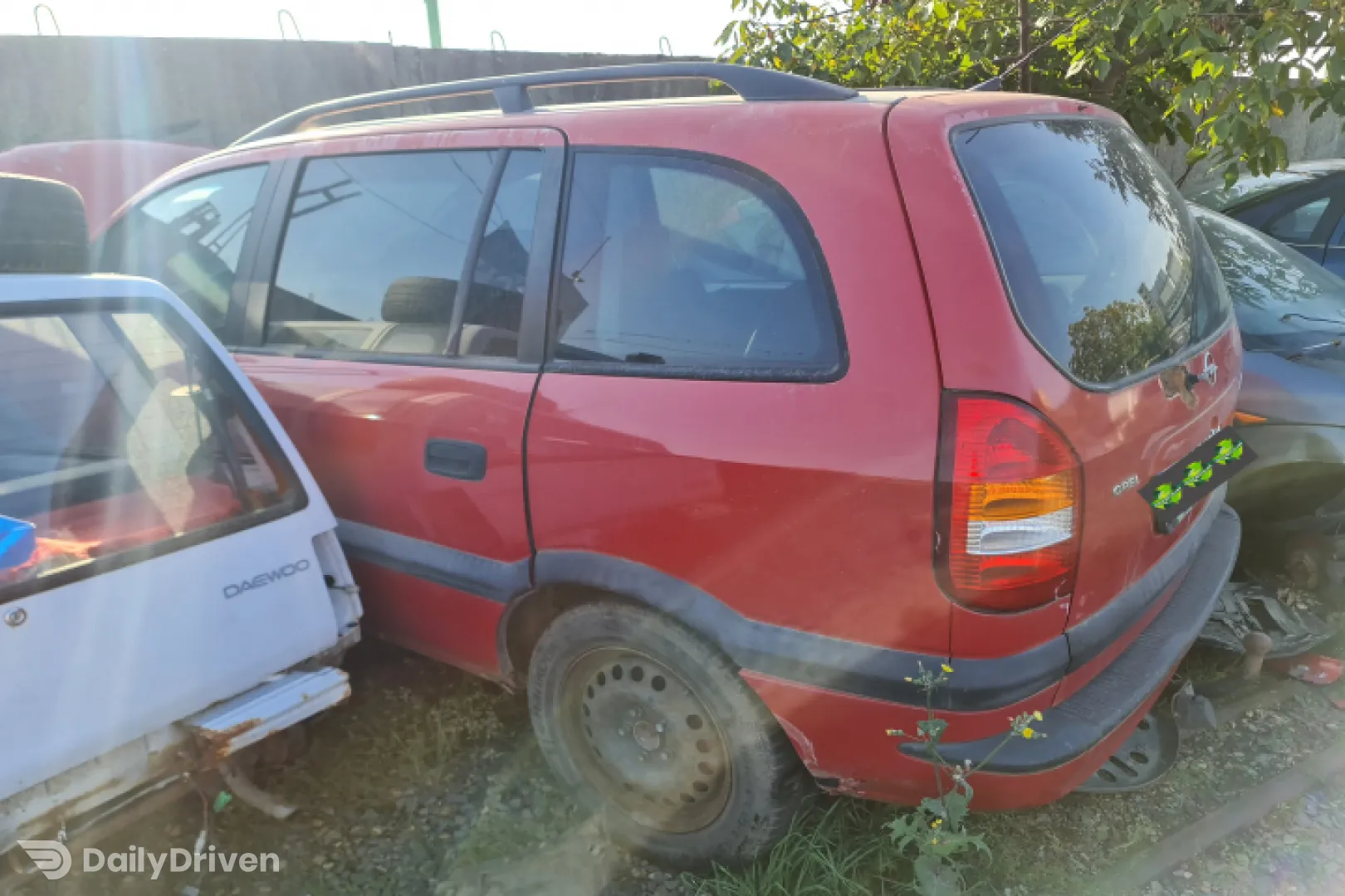 Dezmembram Opel Zafira A [1999 - 2003] Minivan 5-usi 1.6 MT (101 hp)