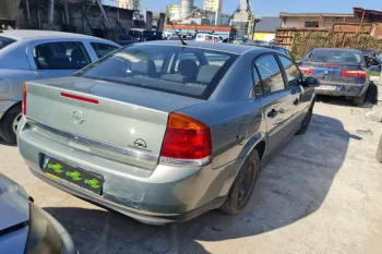 Dezmembram Opel Vectra C [2002 - 2005] Sedan 4-usi 1.6 MT (105 hp)