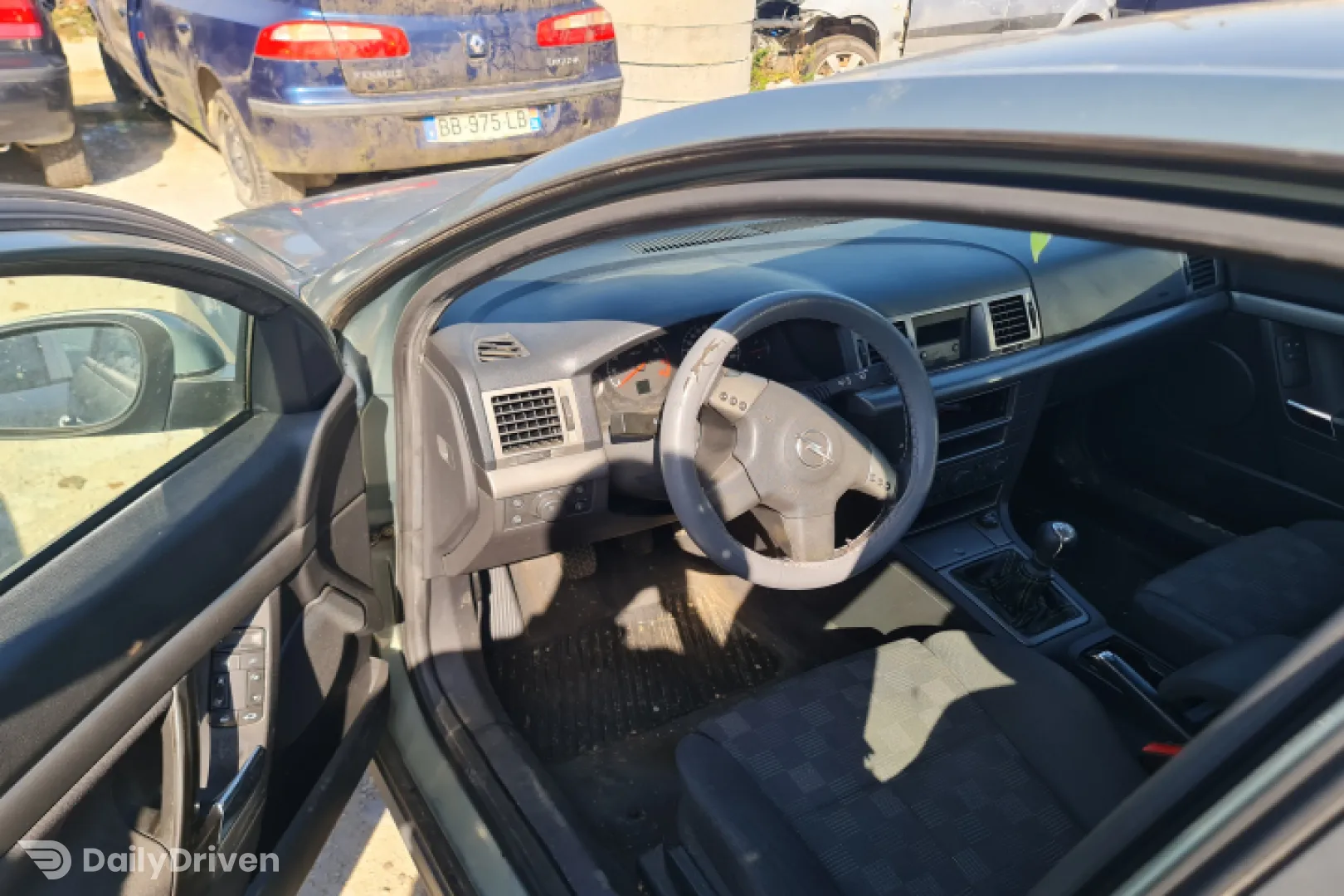Dezmembram Opel Vectra C [2002 - 2005] Sedan 4-usi 1.6 MT (105 hp)
