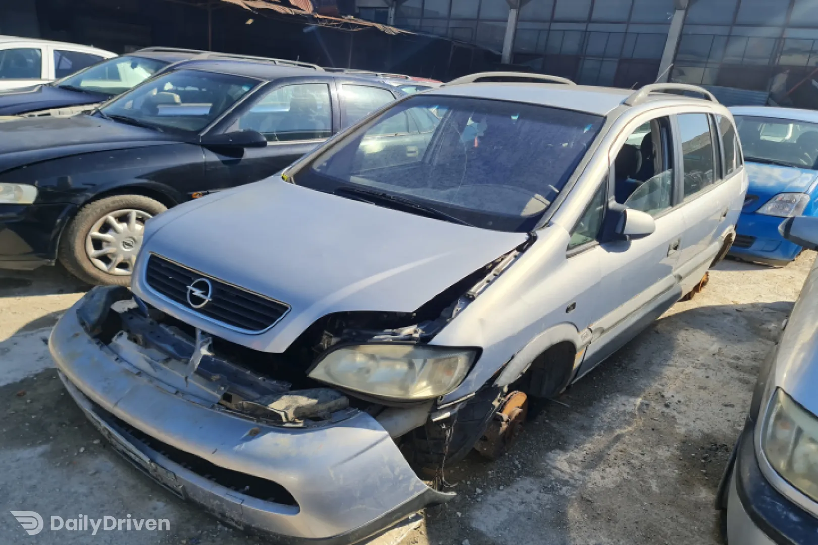Dezmembram Opel Zafira A [1999 - 2003] Minivan 5-usi 2.0 DTI MT (101 hp)