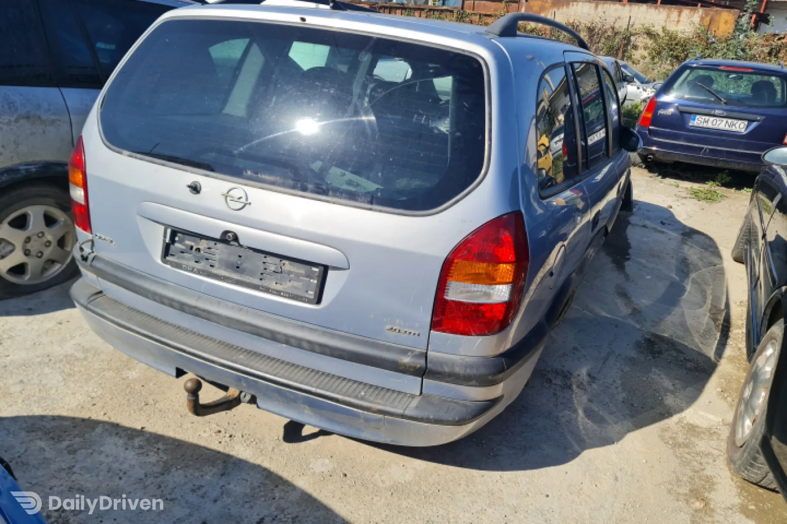 Dezmembram Opel Zafira A [1999 - 2003] Minivan 5-usi 2.0 DTI MT (101 hp)