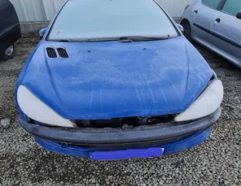 Dezmembram Peugeot 206  [1998 - 2003] Hatchback 3-usi 1.1 MT (60 hp)