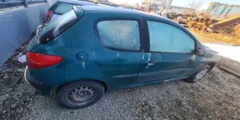 Dezmembram Peugeot 206  [1998 - 2003] Hatchback 3-usi 1.4 MT (75 hp)