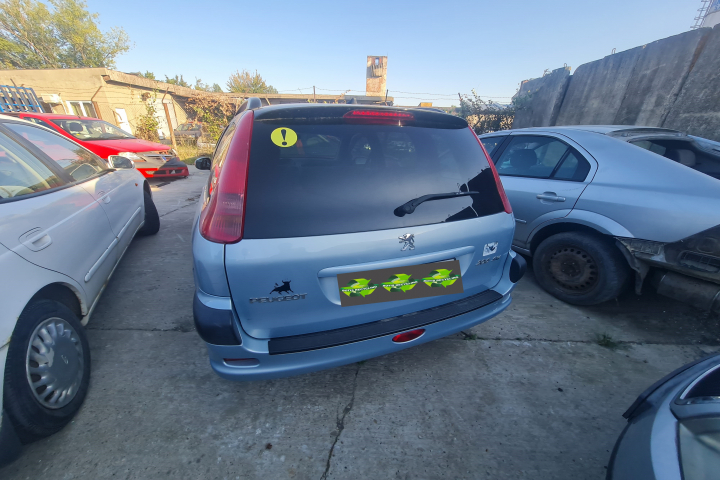 Dezmembram Peugeot 206  [facelift] [2002 - 2009] wagon 5-usi 1.4 MT (90 hp)