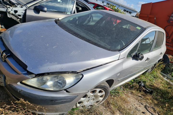 Dezmembram Peugeot 307  [facelift] [2005 - 2008] Hatchback 5-usi 2.0 HDi MT (136 hp)