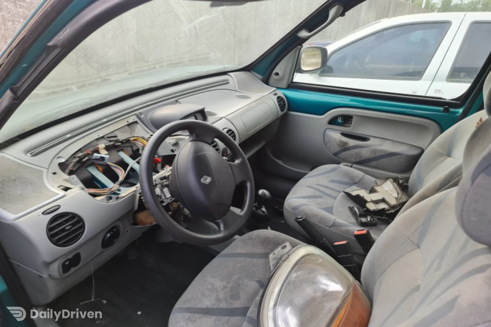 Dezmembram Renault Kangoo  [1998 - 2003] Minivan 1.5 dCi MT (65 hp)