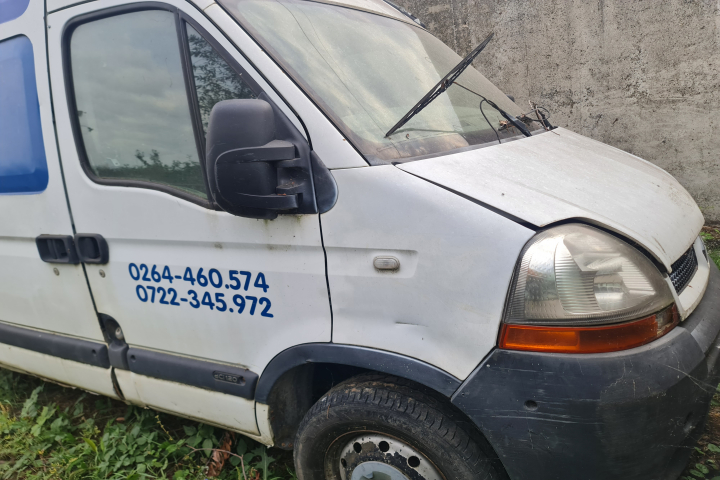 Dezmembram Renault Master 2 [1997 - 2004] Autoutilitara duba 4-usi 2.2 dCi MT (90 hp)