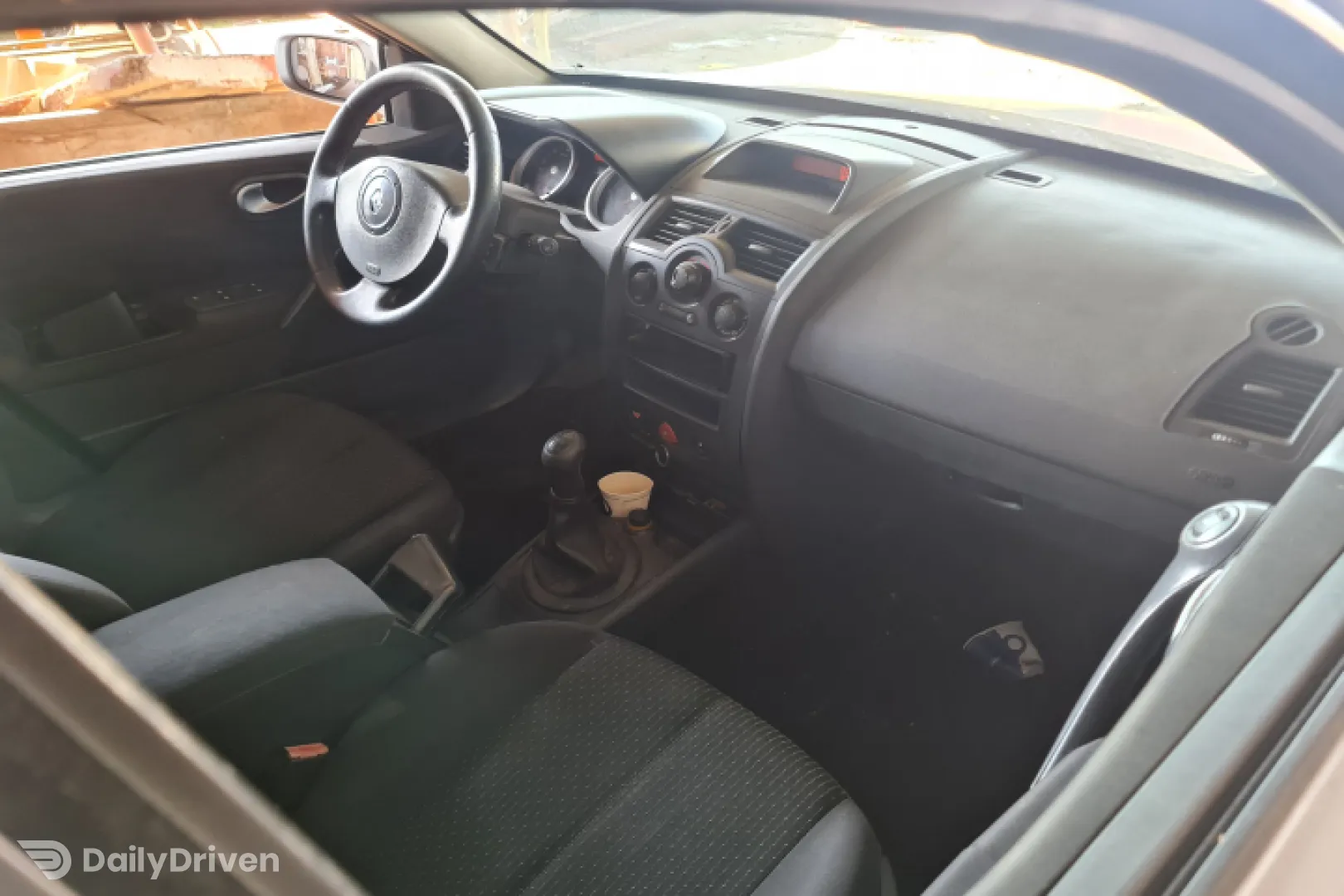 Dezmembram Renault Megane 2 [2002 - 2006] wagon 1.6 MT (113 hp)