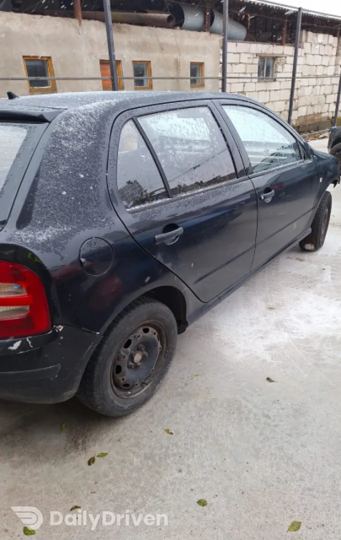 Dezmembram Skoda Fabia 6Y [1999 - 2004] Hatchback 5-usi 1.2 MT (54 hp)