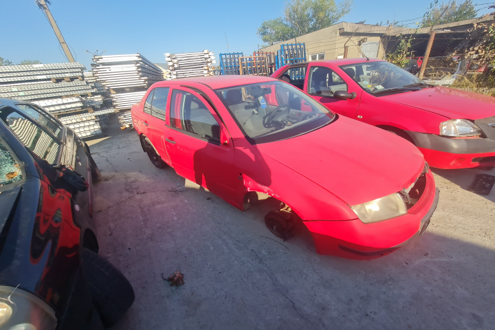 Dezmembram Skoda Fabia 6Y [1999 - 2004] Sedan 1.4 MT (101 hp)
