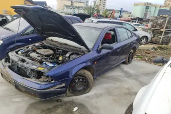 Dezmembram Skoda Octavia  [1996 - 2000] Liftback 5-usi 1.6 MT (101 hp)