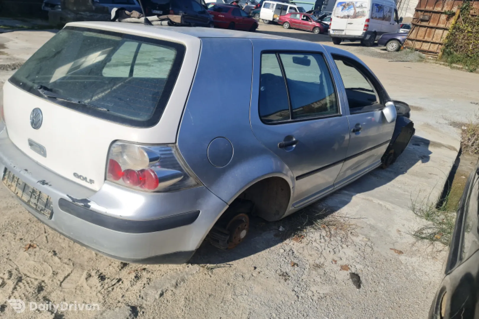 Dezmembram Volkswagen VW Golf 4 [1997 - 2006] Hatchback 5-usi 1.4 MT (75 hp)