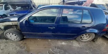 Dezmembram Volkswagen VW Golf 4 [1997 - 2006] Hatchback 5-usi 1.4 MT (75 hp)