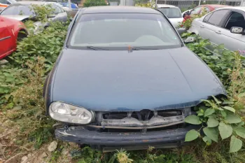 Dezmembram Volkswagen VW Golf 4 [1997 - 2006] Hatchback 5-usi 1.6 MT (100 hp)