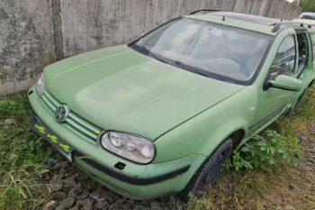 Dezmembram Volkswagen VW Golf 4 [1997 - 2006] wagon 1.9 SDI MT (68 hp)