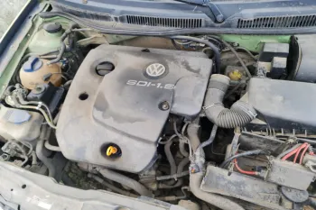 Dezmembram Volkswagen VW Golf 4 [1997 - 2006] wagon 1.9 SDI MT (68 hp)