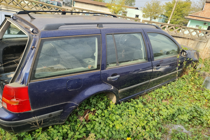 Dezmembram Volkswagen VW Golf 4 [1997 - 2006] wagon 1.9 TDI MT (115 hp)