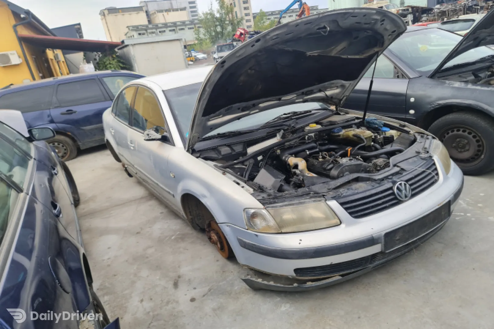 Dezmembram Volkswagen VW Passat B5 [1996 - 2000] Sedan 4-usi 1.9 TDI MT (90 hp)