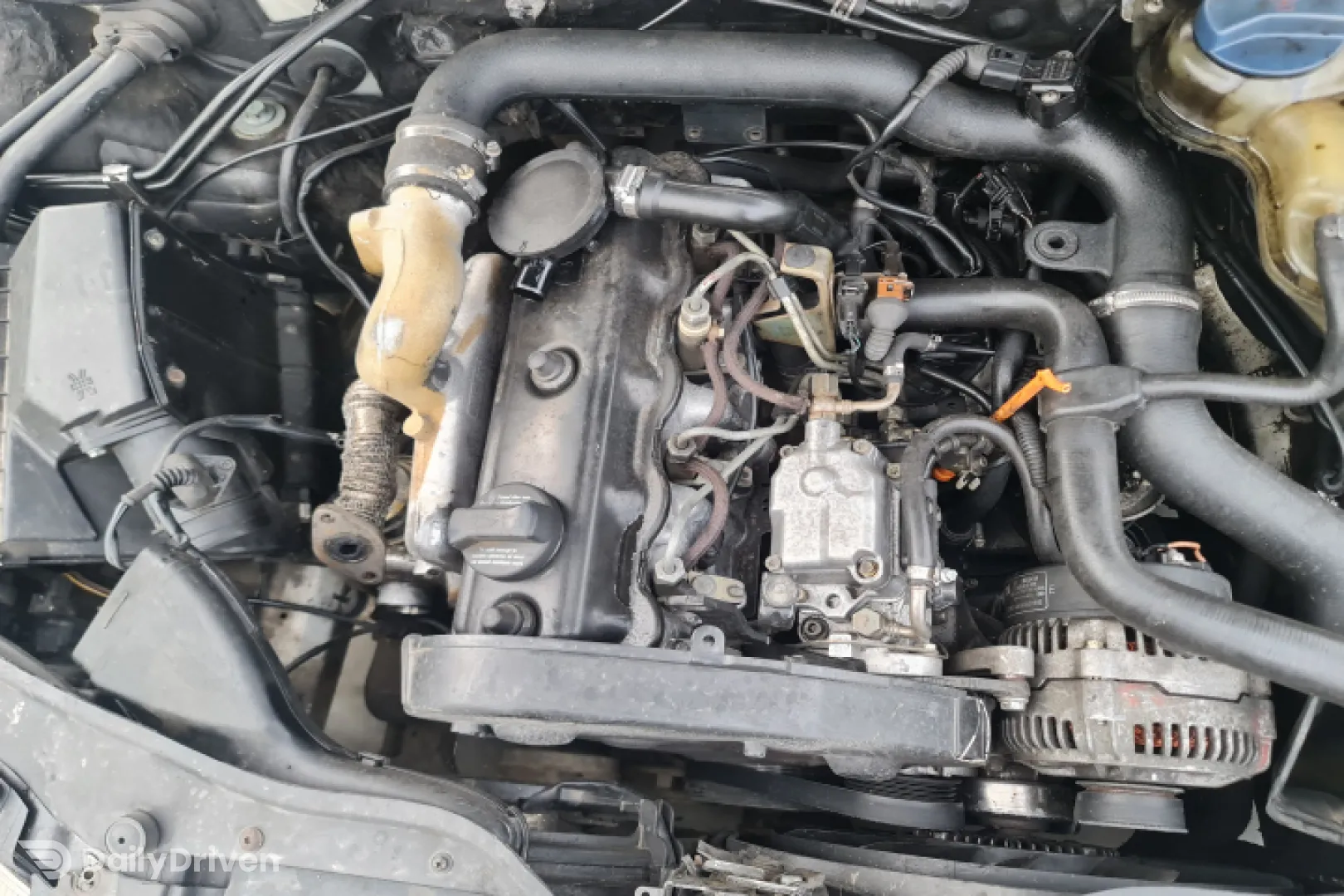 Dezmembram Volkswagen VW Passat B5 [1996 - 2000] Sedan 4-usi 1.9 TDI MT (90 hp)