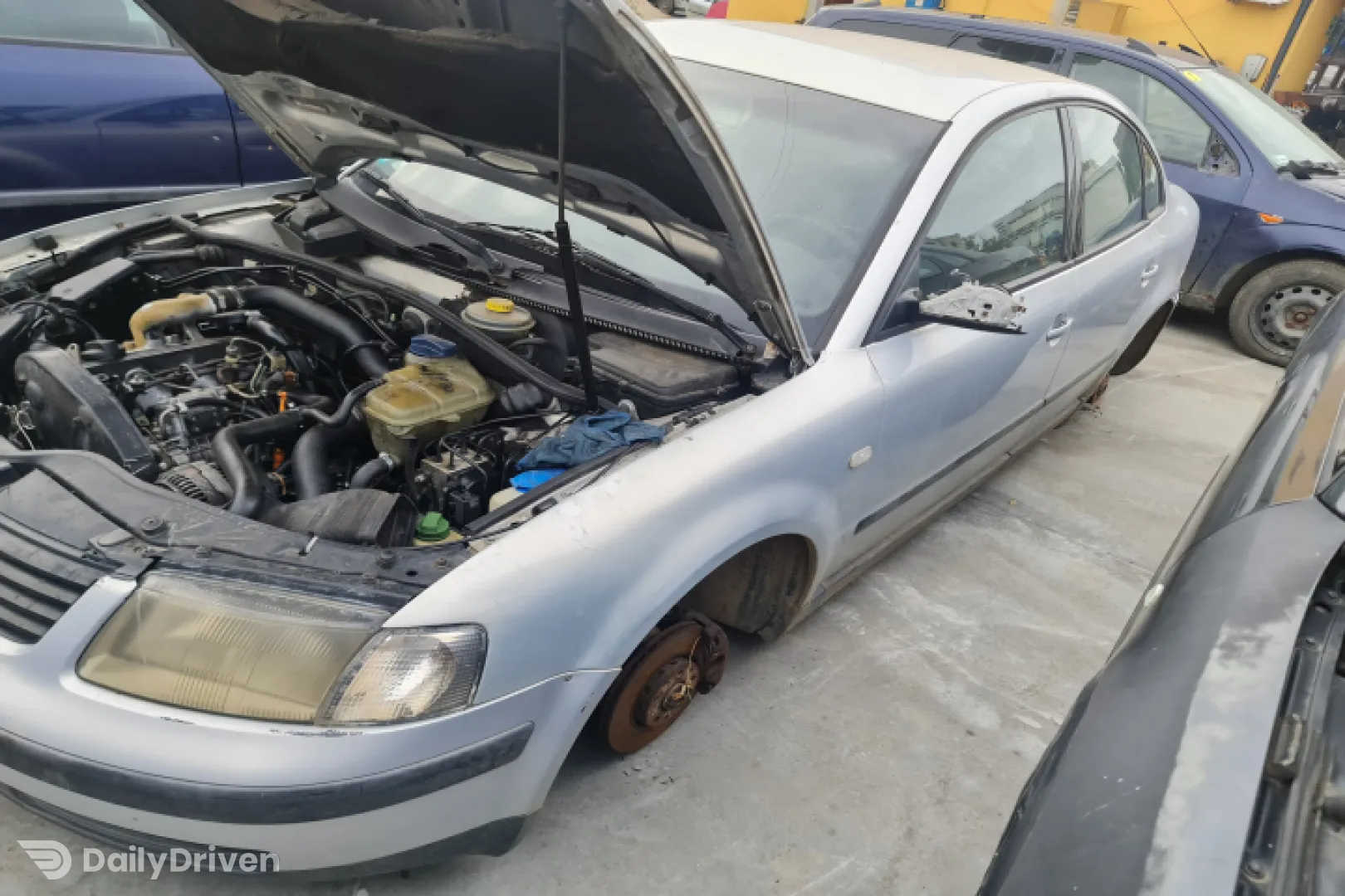 Dezmembram Volkswagen VW Passat B5 [1996 - 2000] Sedan 4-usi 1.9 TDI MT (90 hp)