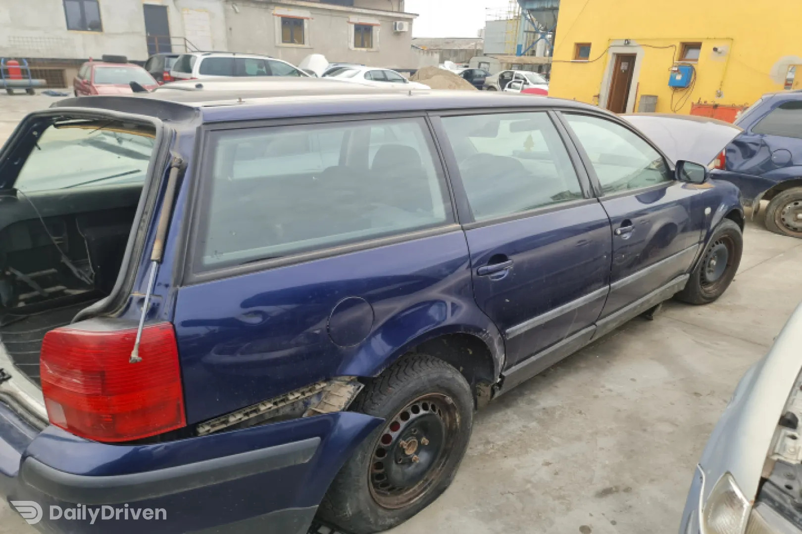 Dezmembram Volkswagen VW Passat B5 [1996 - 2000] wagon 1.9 TDI MT (115 hp)