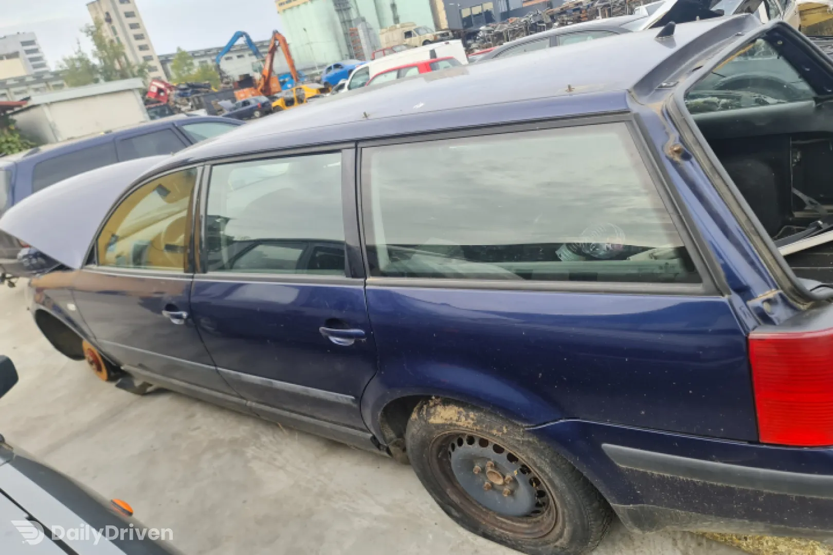 Dezmembram Volkswagen VW Passat B5 [1996 - 2000] wagon 1.9 TDI MT (115 hp)