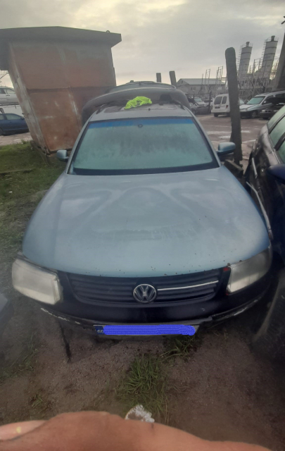 Dezmembram Volkswagen VW Passat B5 [1996 - 2000] wagon 1.9 TDI MT (115 hp)