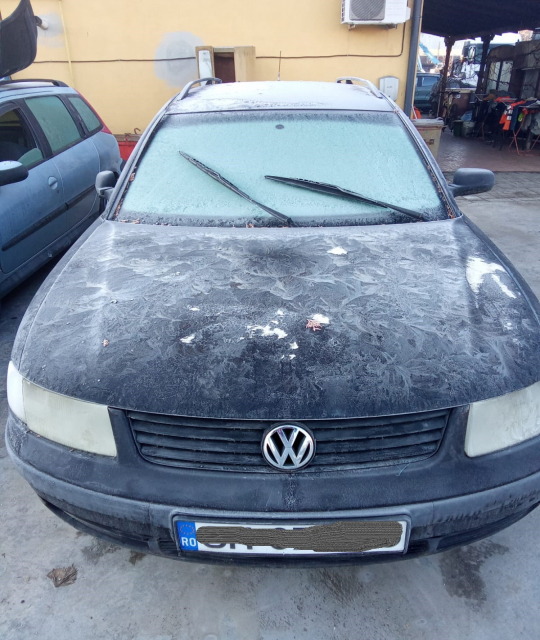 Dezmembram Volkswagen VW Passat B5 [1996 - 2000] wagon 1.9 TDI MT (90 hp)