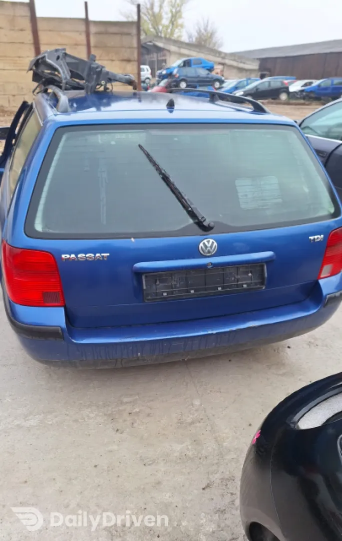 Dezmembram Volkswagen VW Passat B5 [1996 - 2000] wagon 1.9 TDI MT (115 hp)