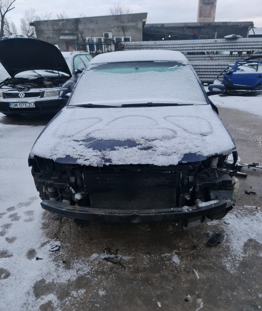 Dezmembram Volkswagen VW Passat B5.5 [facelift] [2000 - 2005] Sedan 1.9 TDI MT (101 hp)