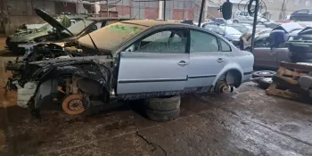 Dezmembram Volkswagen VW Passat B5.5 [facelift] [2000 - 2005] Sedan 1.9 TDI MT (101 hp)