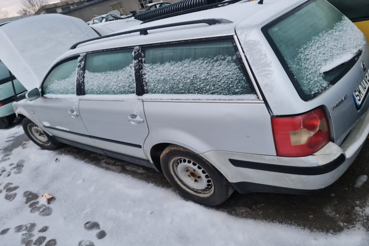 Dezmembram Volkswagen VW Passat B5.5 [facelift] [2000 - 2005] wagon 1.9 TDI 5MT (130 hp)