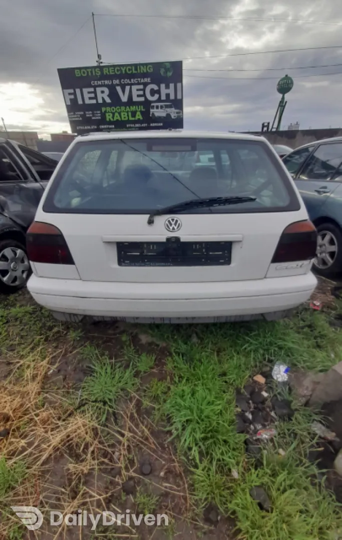 Dezmembram Volkswagen VW Golf 3 [1991 - 1998] Hatchback 5-usi 1.9 D MT (64 hp)