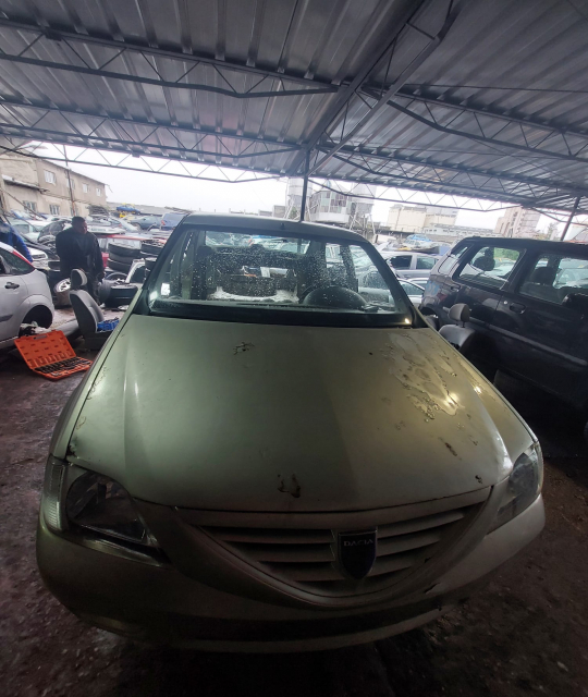 Dezmembram Dacia Logan  [2004 - 2008] Sedan 1.4 MT (75 hp)