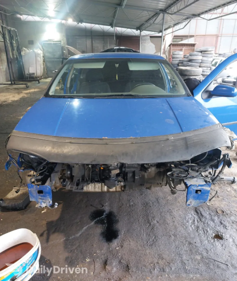 Dezmembram Volkswagen VW Golf 4 [1997 - 2006] Hatchback 5-usi 1.9 TDI MT (90 hp)
