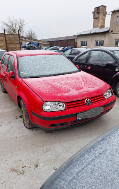 Dezmembram Volkswagen VW Golf 4 [1997 - 2006] Hatchback 5-usi 1.4 MT (75 hp)