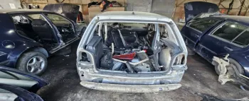 Dezmembram Volkswagen VW Golf 4 [1997 - 2006] Hatchback 5-usi 1.9 TDI MT (116 hp)