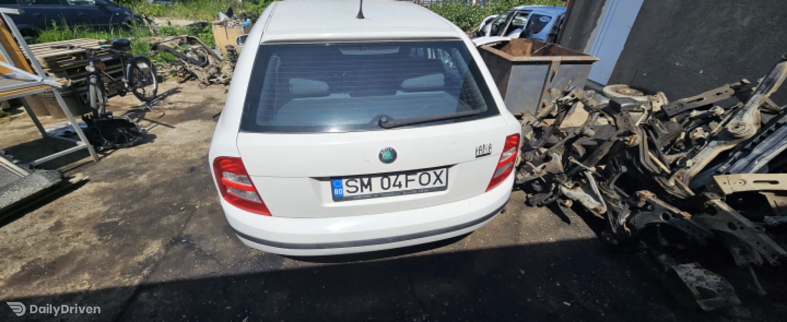 Dezmembram Skoda Fabia 6Y [1999 - 2004] Hatchback 5-usi 1.4 MT (68 hp)